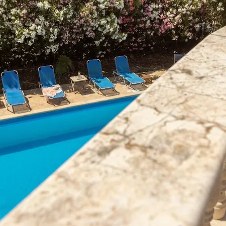 Villa Tsikkos Tria Polis Exterior photo